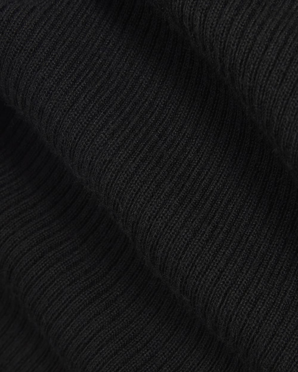The Cardigan in Ultrasoft Merino | Black - Image 6