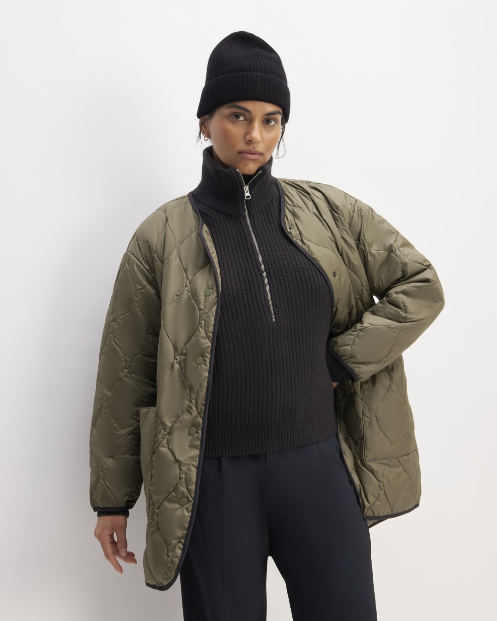 The Cashmere Fine Rib Beanie | Black - Image 2