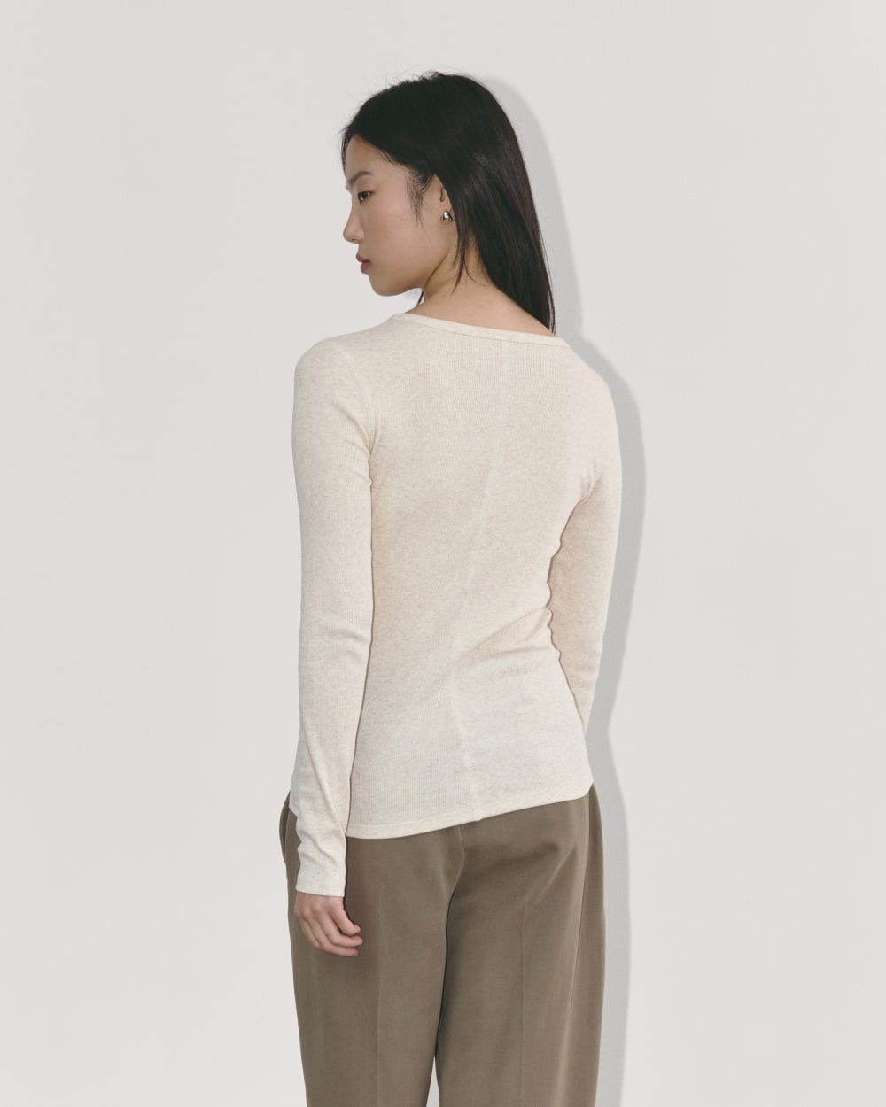The Luxe Rib Long-Sleeve Crew | Heathered Oat - Image 5
