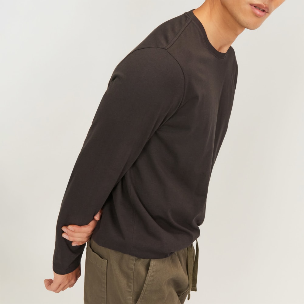 The Essential Organic Long-Sleeve Tee | Vintage Black - Image 4
