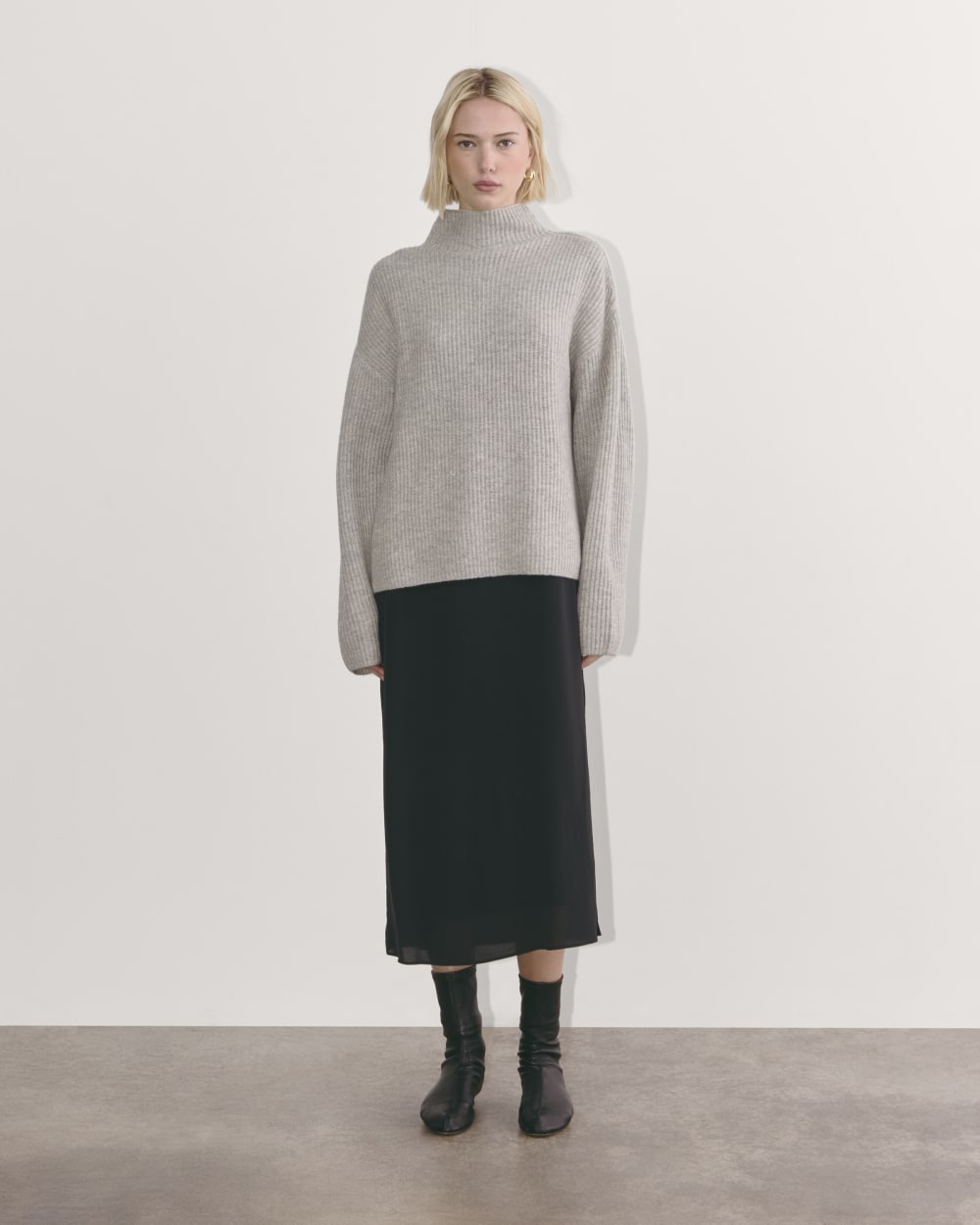 The Fisherman Turtleneck in Wool Cashmere | Light Heather Grey - Image 6