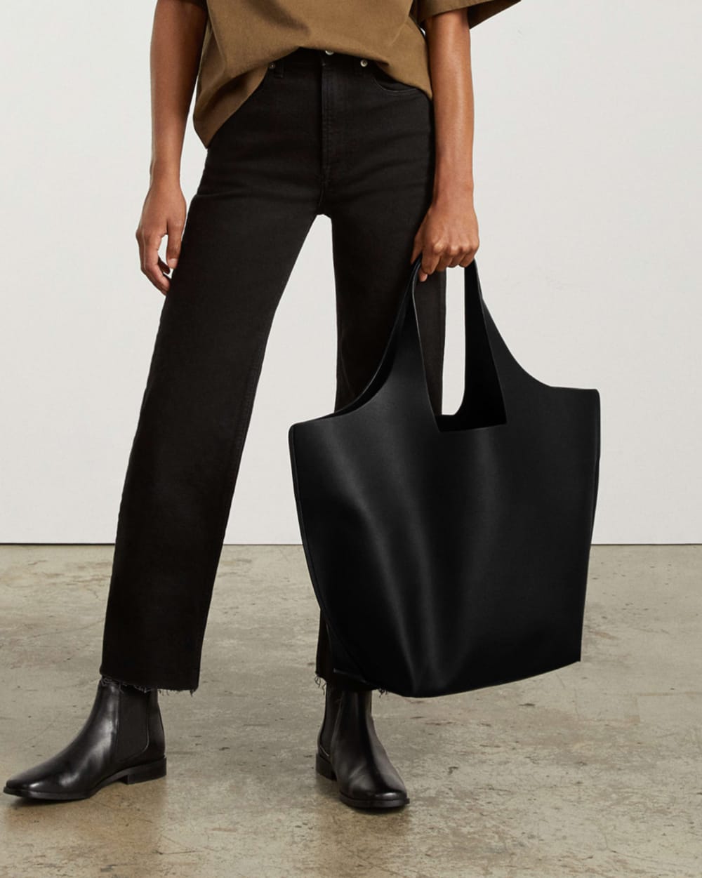 The Cactus Triangle Tote | Black - Image 5
