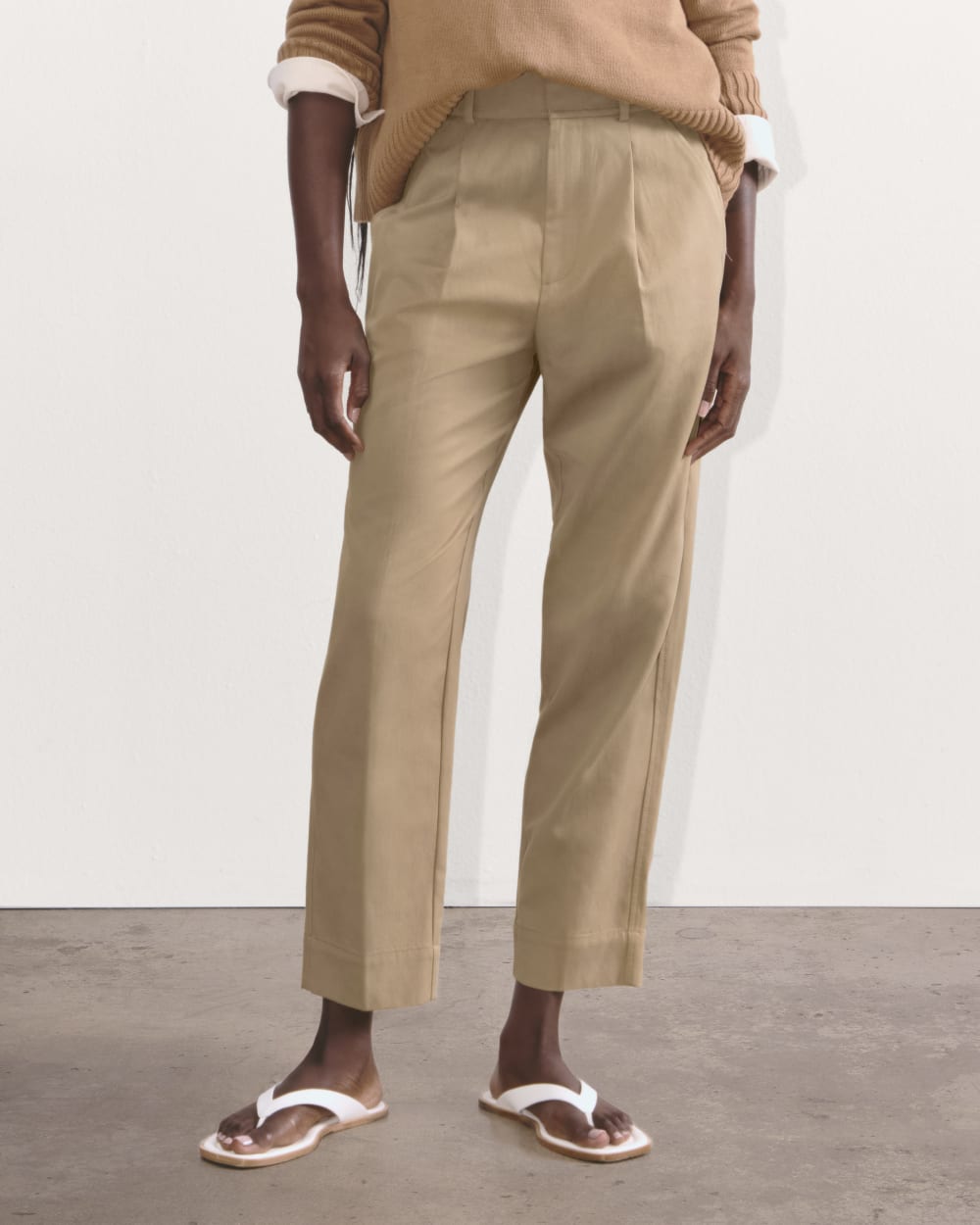 The Draper Tapered Pant in Buttersmooth | Ash Brown - Image 5