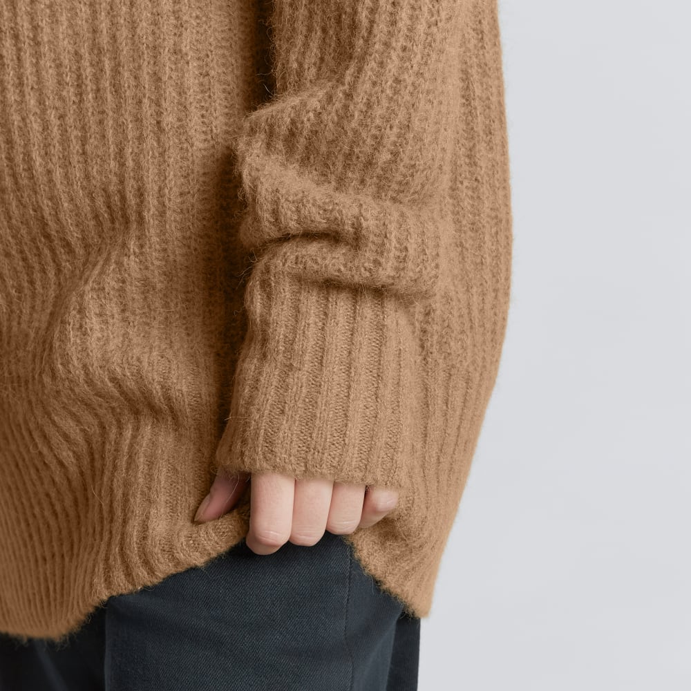 The Alpaca Oversized Turtleneck | Cappuccino - Image 5