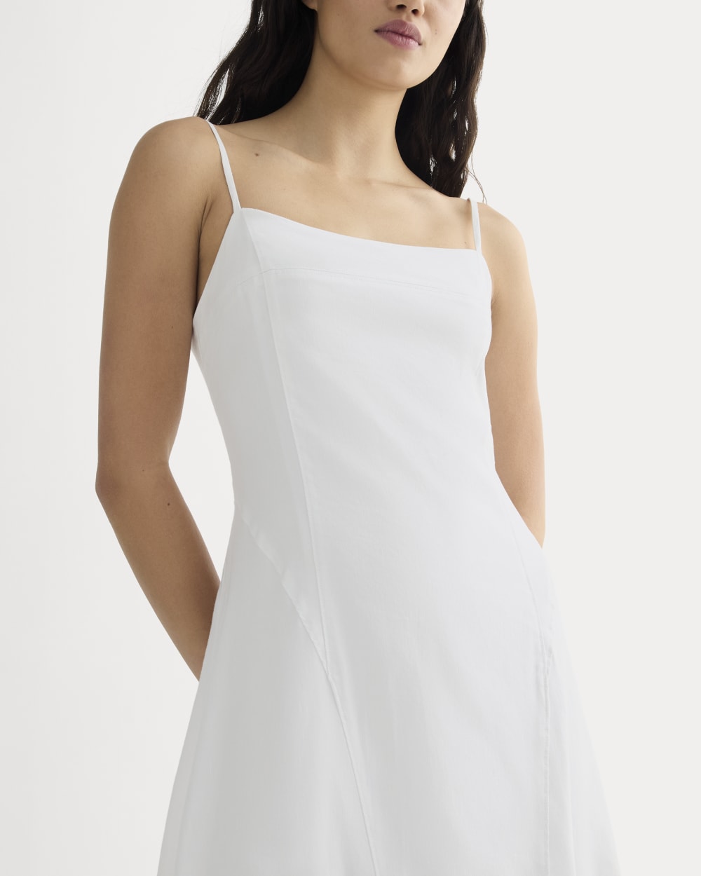 The Seamed Dress in Stretch Linen | White - Image 3