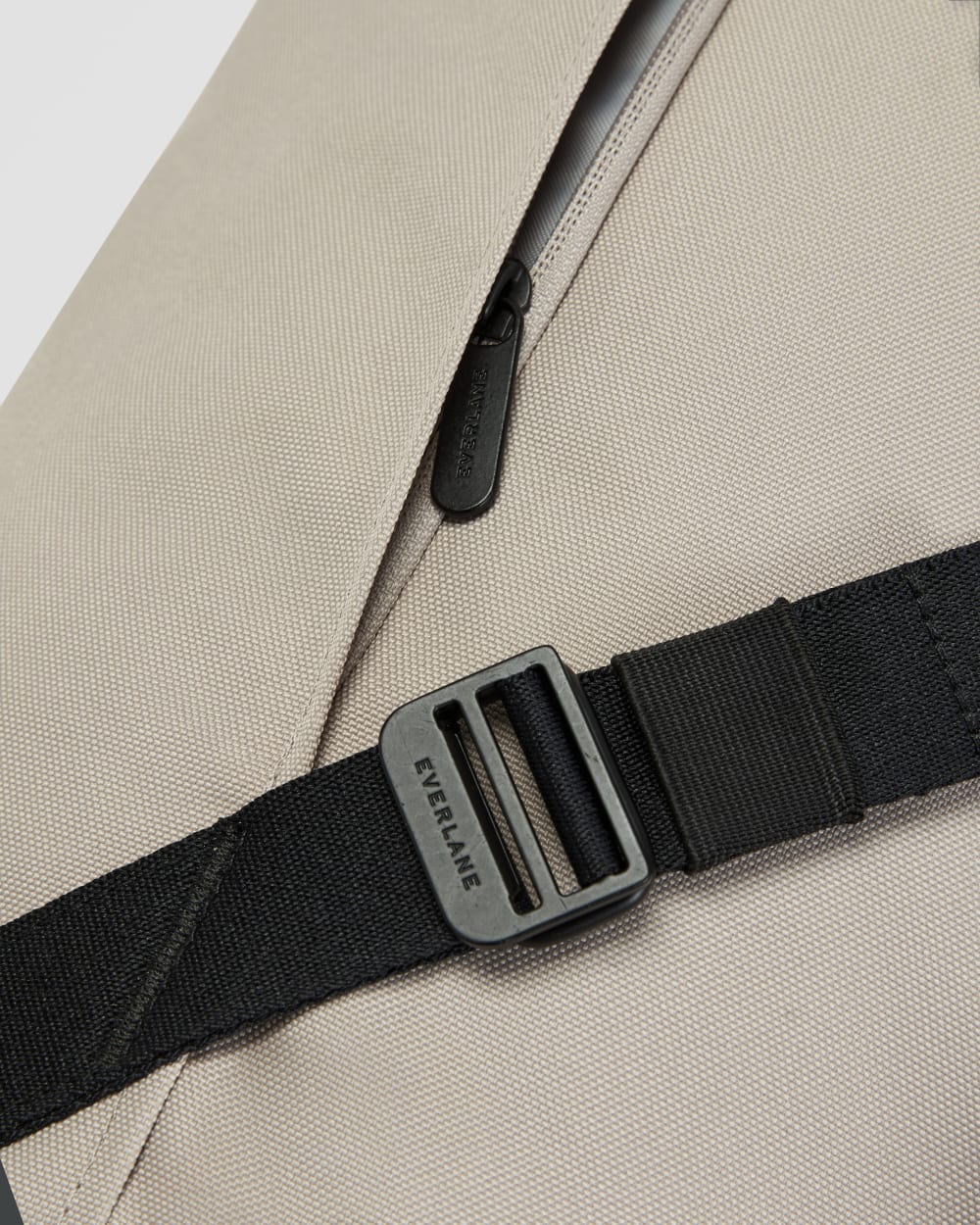 The ReNew Transit 4-Way Duffle | Warm Quartz - Image 7