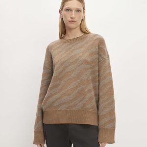 The Alpaca Tiger Jacquard Crewneck | Camel / Medium Brown