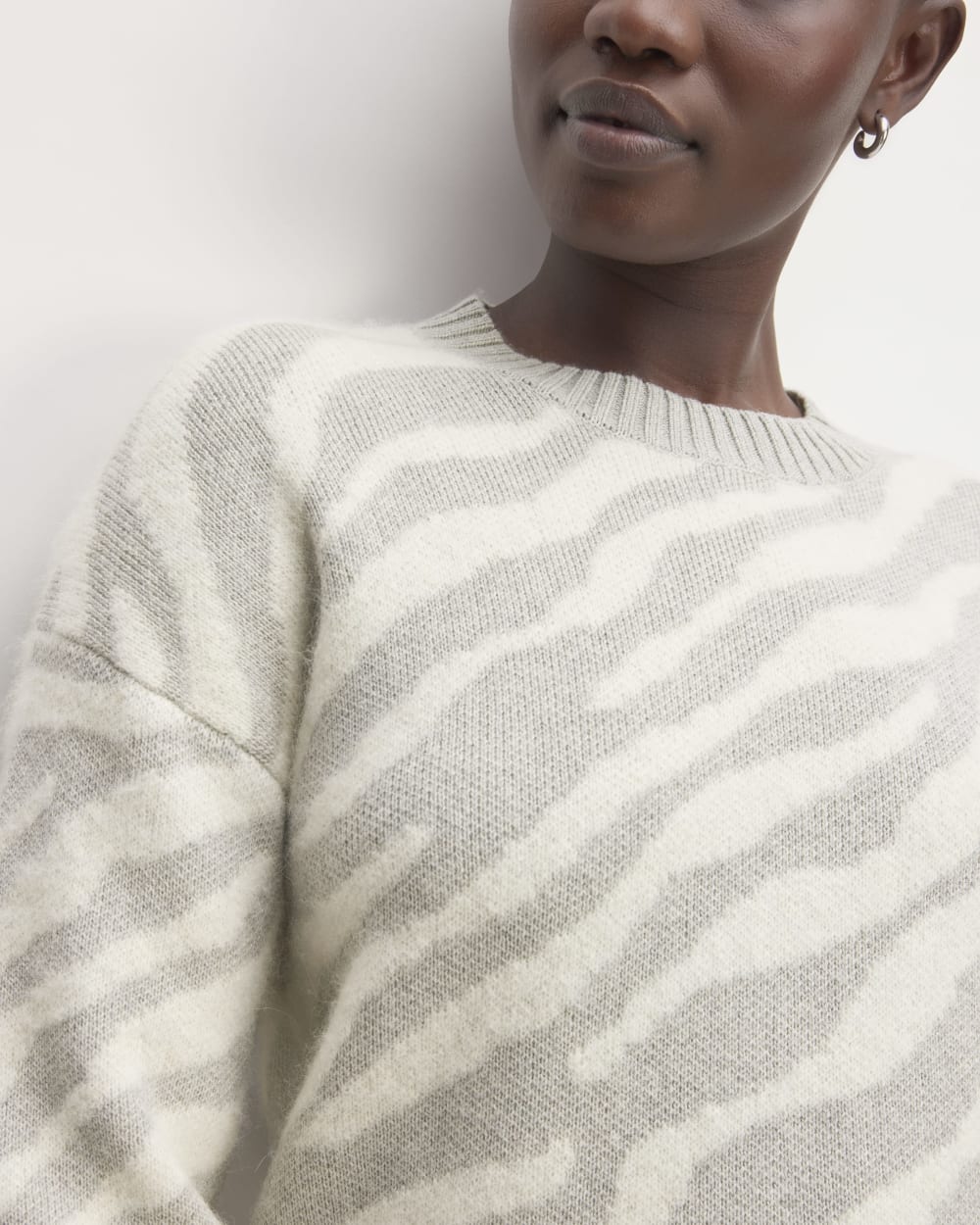The Alpaca Tiger Jacquard Crewneck | Heathered Grey / Snow - Image 4