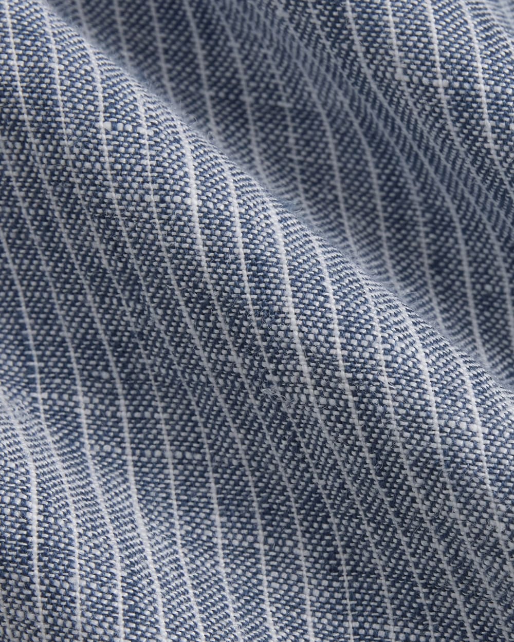 The Classic Shirt in Linen | White / Blue - Image 6