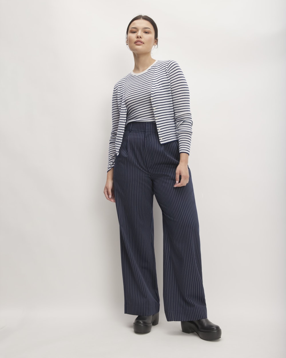 The Cardigan in Ultrasoft Merino | Bone / Navy - Image 3