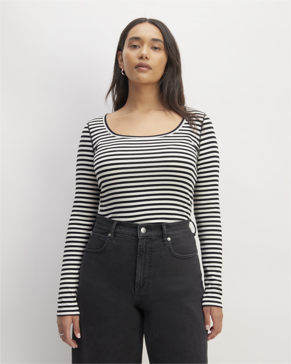 The Luxe Rib Long-Sleeve Scoop-Neck Tee | Bone / Black - Image 3