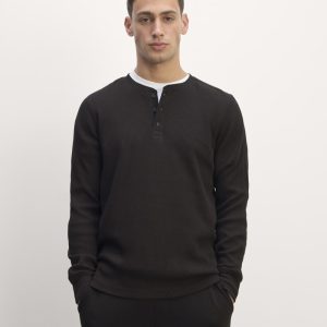 The Waffle Long-Sleeve Henley | Black