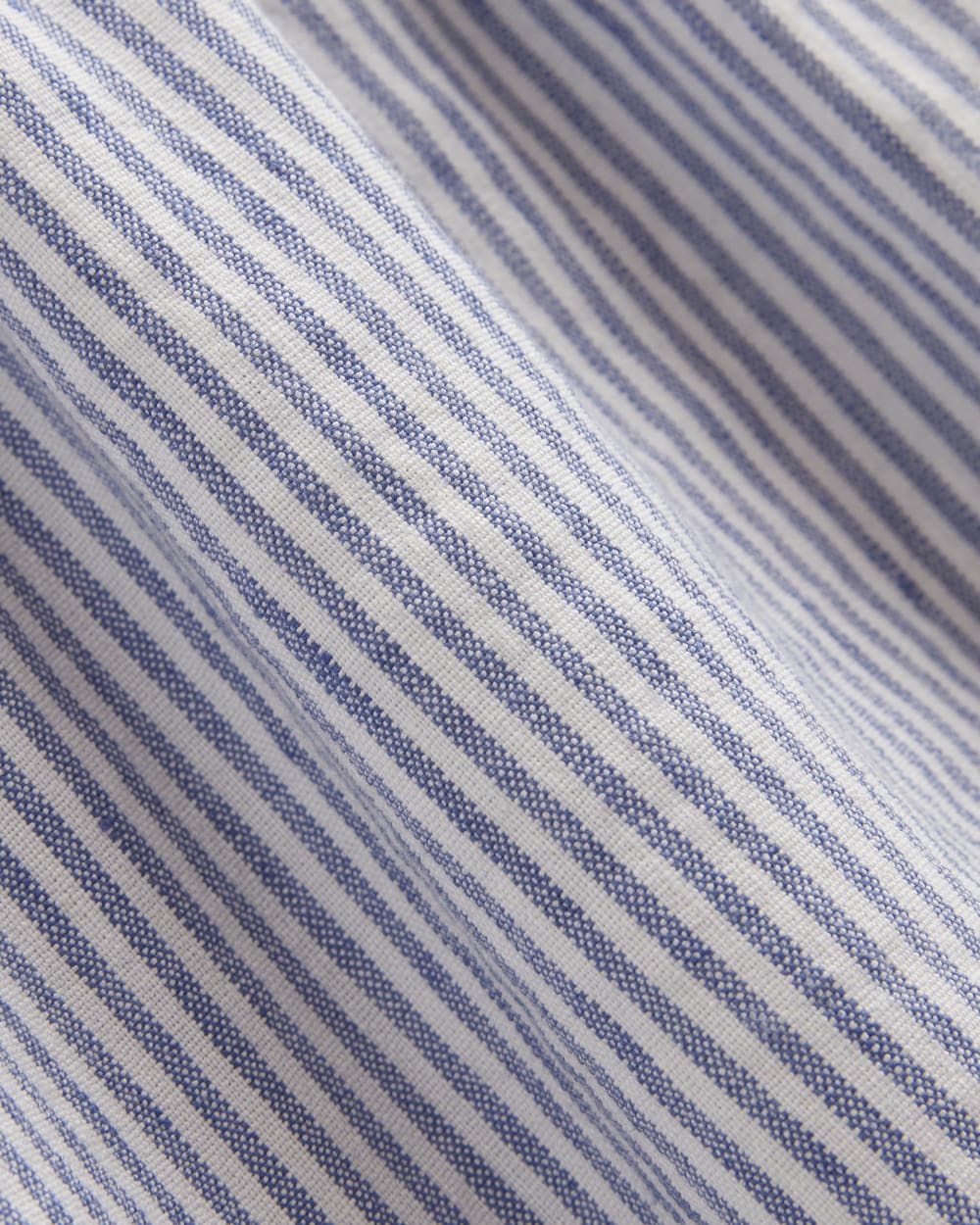 The Flutter-Sleeve Top in Stretch Linen | White / Dutch Blue - Image 6