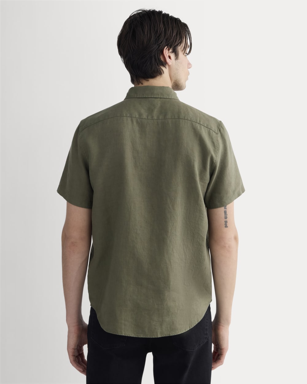 The Classic Short-Sleeve Shirt in Linen | Kalamata - Image 5