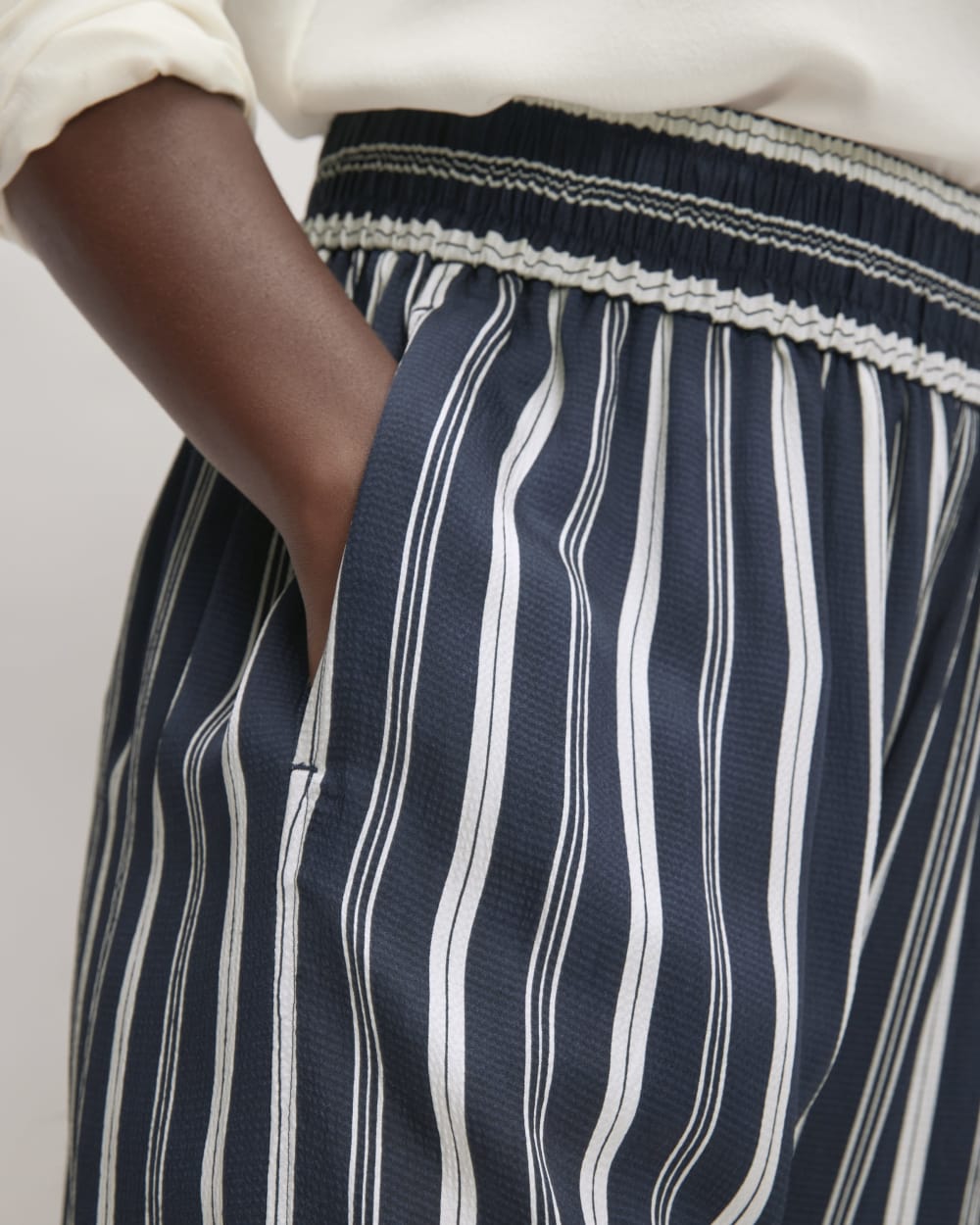 The Satin Pull-On Pant | Navy / Bone - Image 4