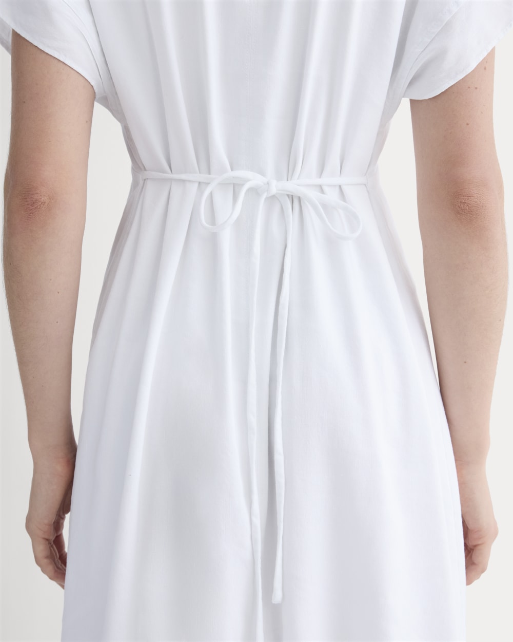 The Tie-Back Dress in Stretch Linen | White - Image 4