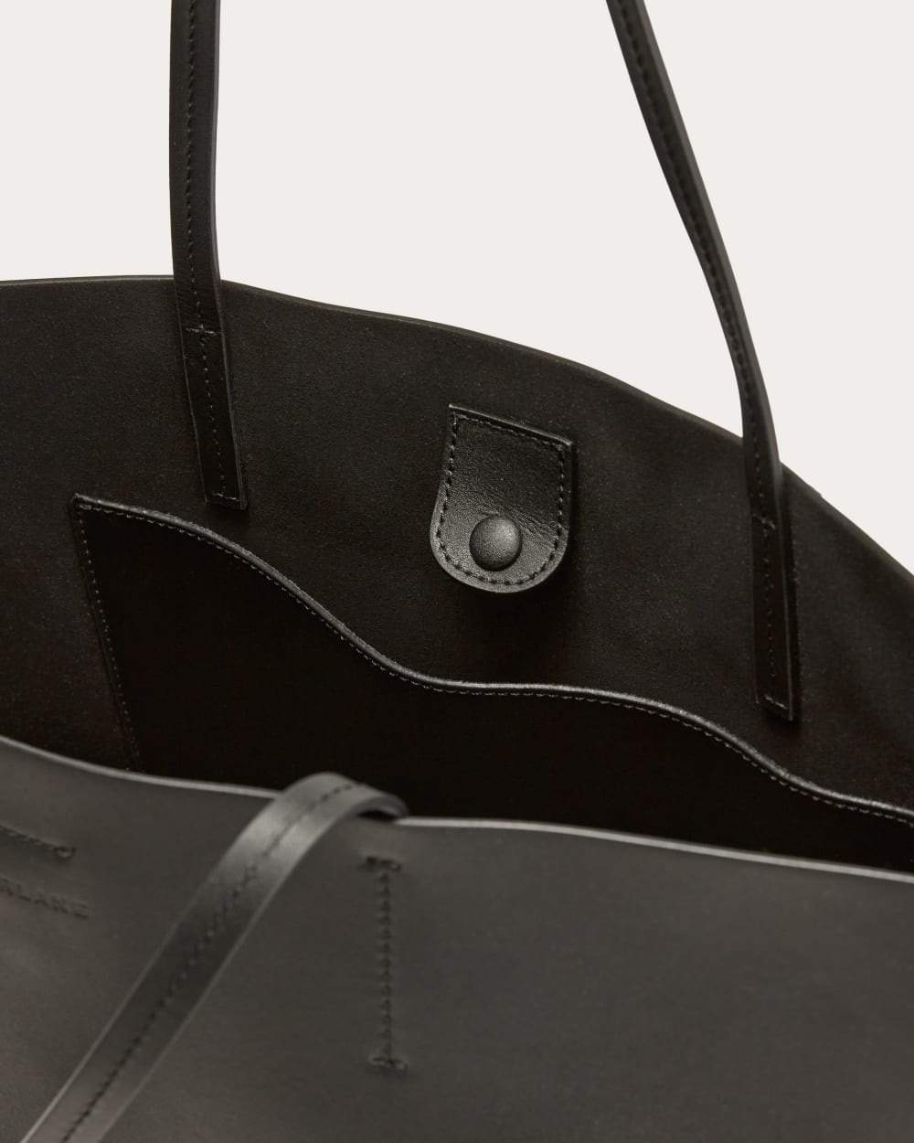 The Luxe Italian Leather Tote | Black - Image 4