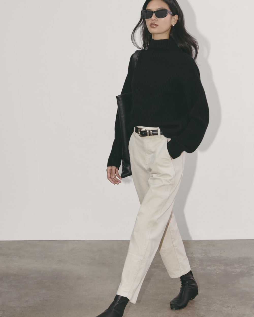 The Utility Barrel in Corduroy | Sandstone - Image 2