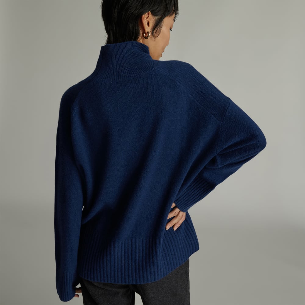The Cashmere Oversized Turtleneck | Bright Navy - Image 3