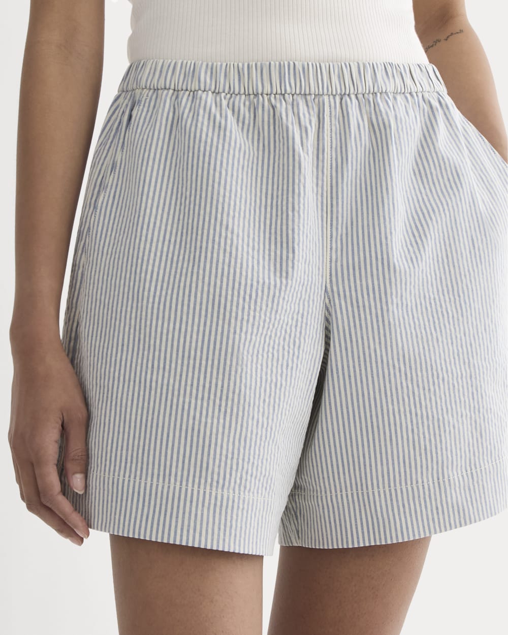 The Seersucker Pull-On Short | Dutch Blue / Natural - Image 4