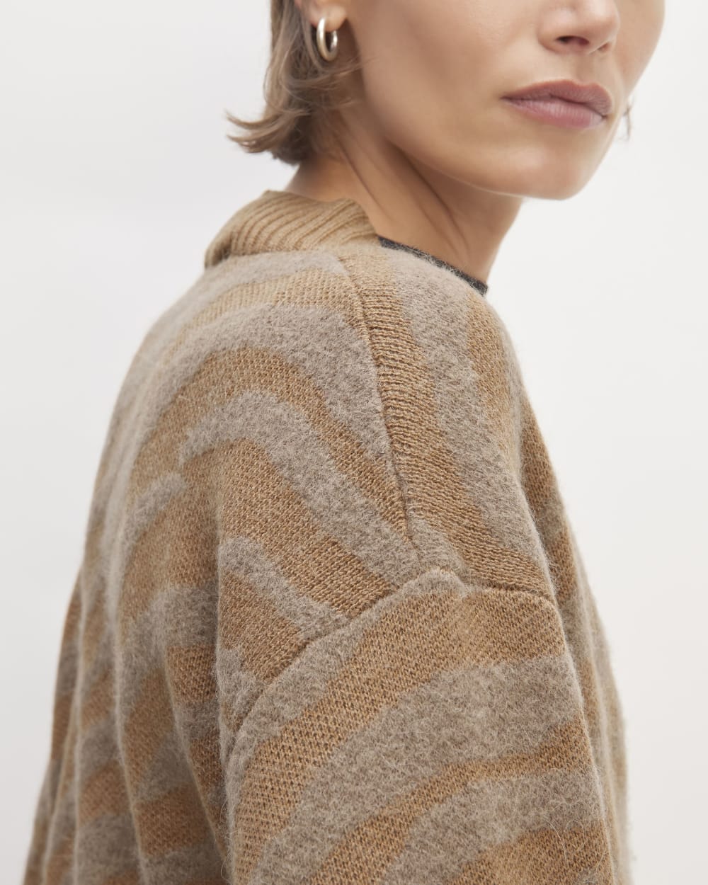 The Alpaca Tiger Jacquard Cardigan | Camel / Medium Brown - Image 4