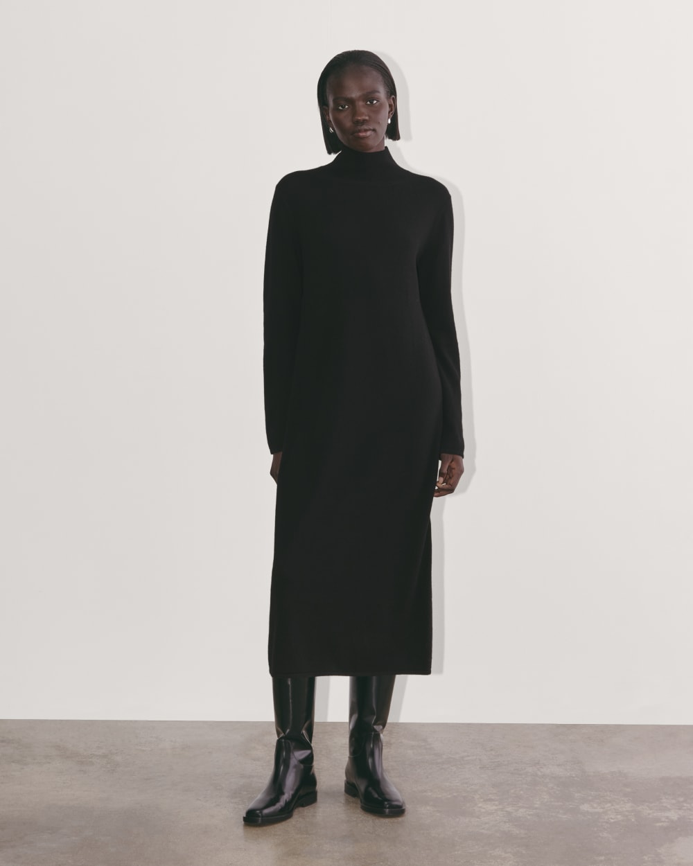 The Turtleneck Sweater Dress in Cashmere | Black