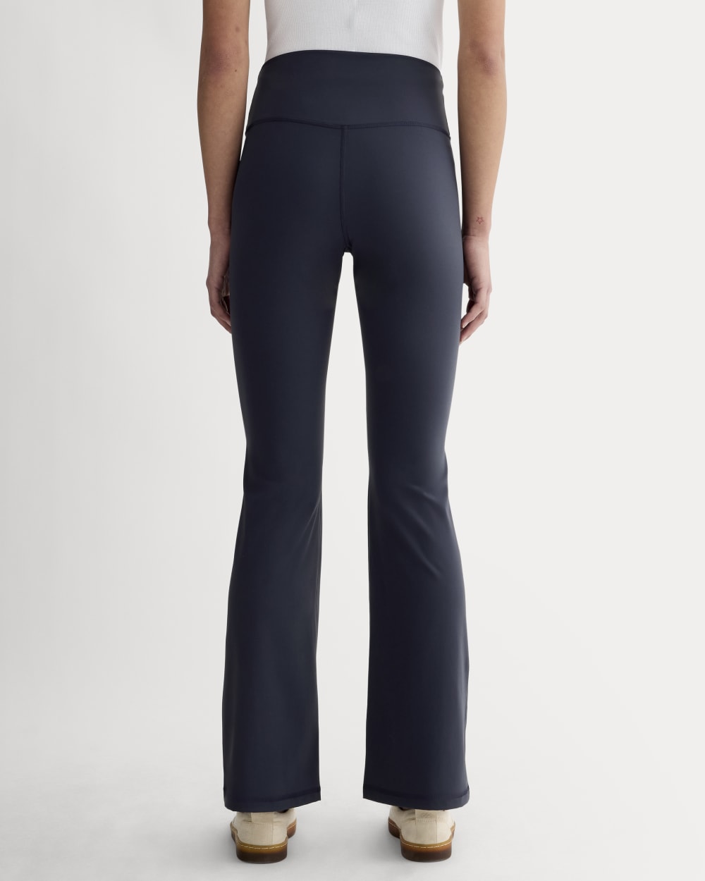 The Perform Flare Legging | Navy - Image 5