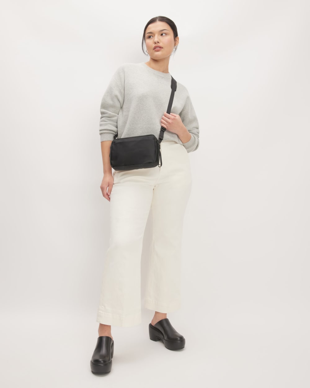 The Recycled Nylon Camera Bag | Black - Image 4