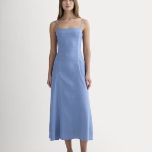 The Seamed Dress in Stretch Linen | Bluebell