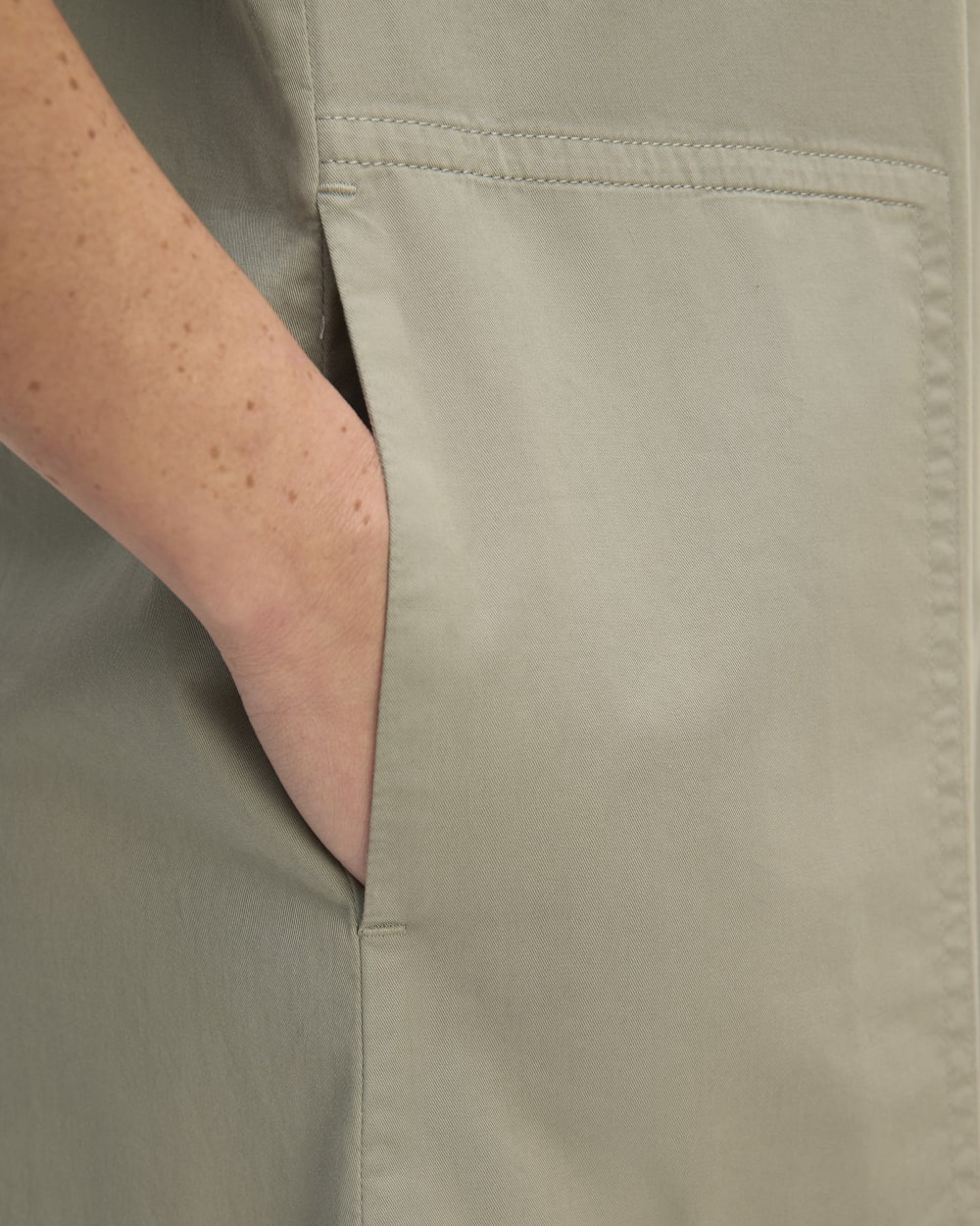 The Short-Sleeve Puff Midi Dress | Sage Green - Image 5