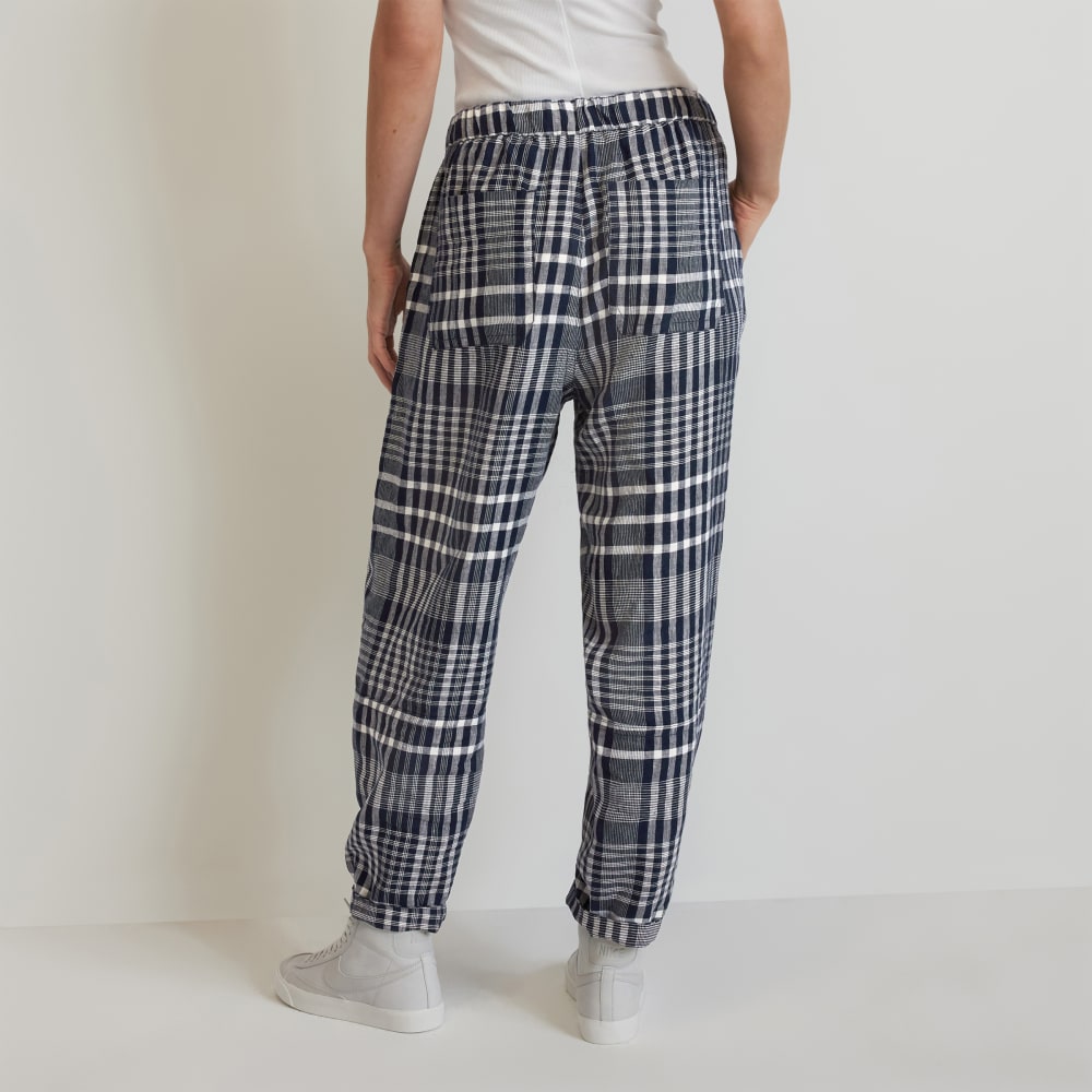 The Linen Pull-On Barrel Pant | Canvas Tan / Navy - Image 5