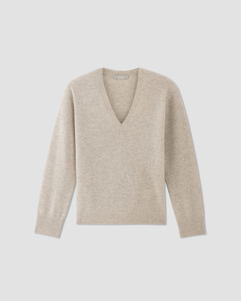The Classic V in Cashmere | Canvas - Image 2
