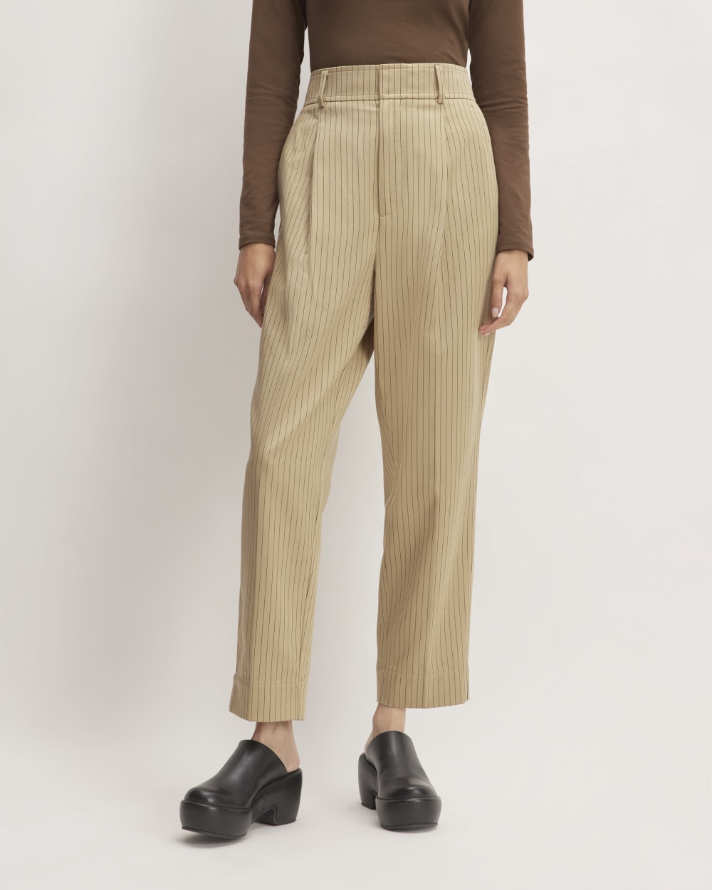 The Draper Tapered Pant in Buttersmooth | Cornstalk / Black - Image 3