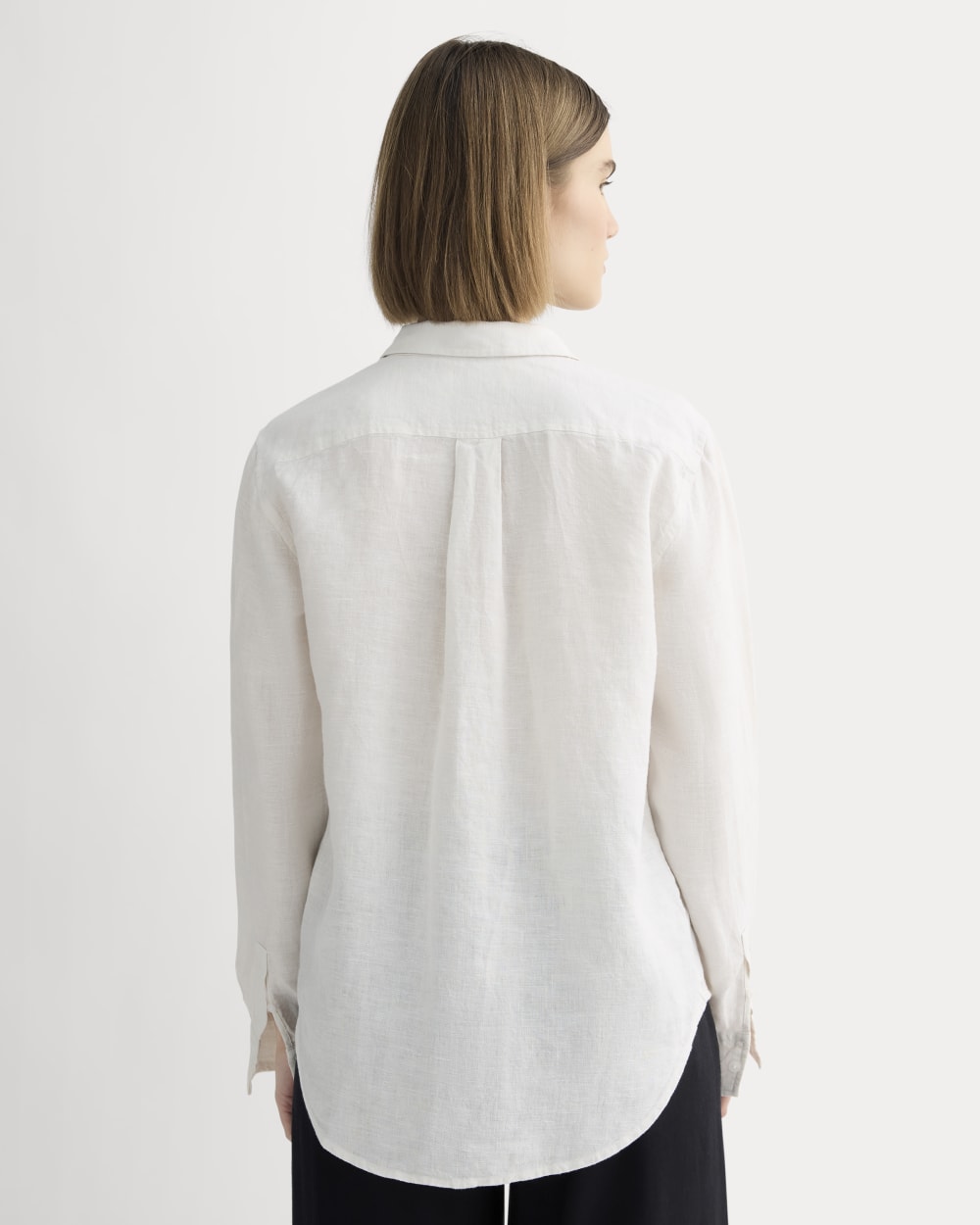 The Must-Have Shirt in Linen | Natural Chambray - Image 5