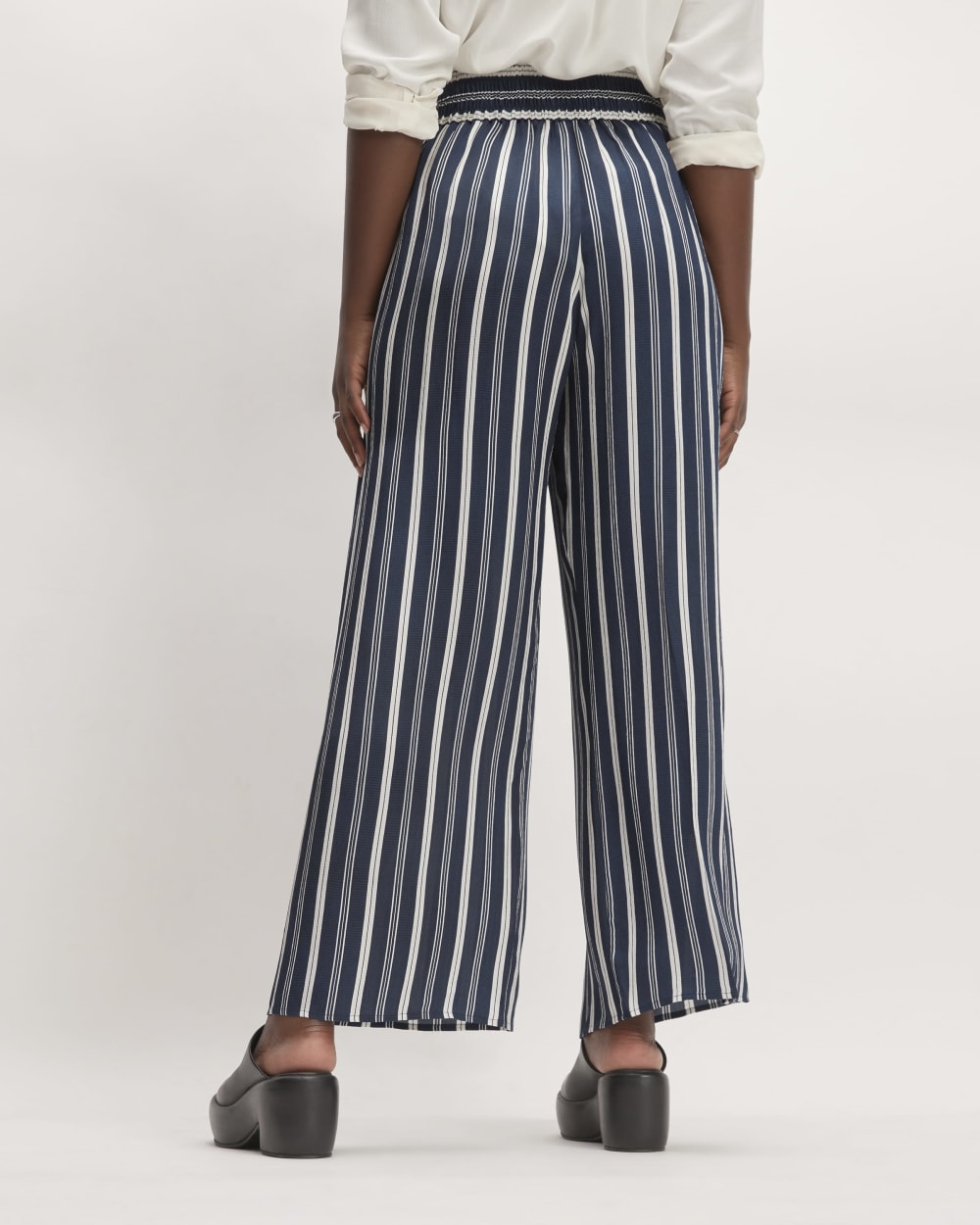 The Satin Pull-On Pant | Navy / Bone - Image 6