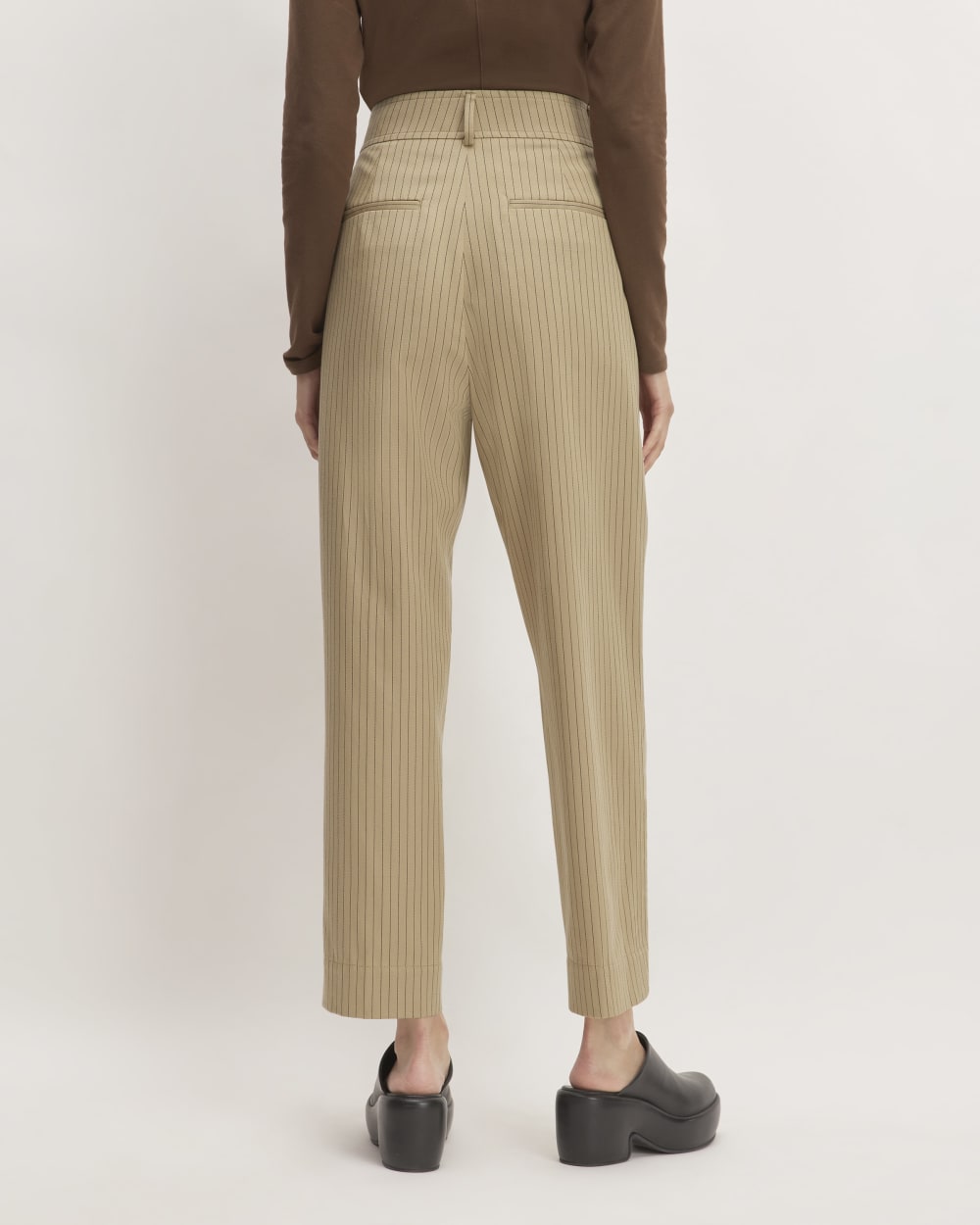 The Draper Tapered Pant in Buttersmooth | Cornstalk / Black - Image 6