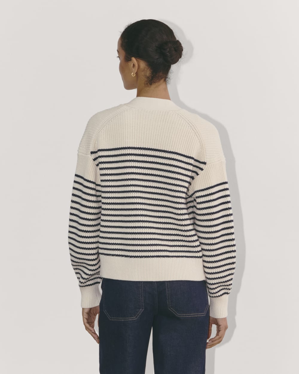 The Boxy Cardigan in Everyday Cotton | Canvas / Navy - Image 5