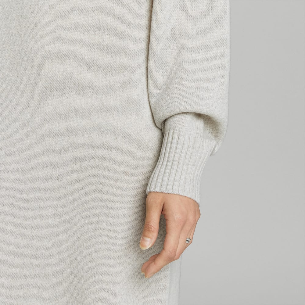 The Cashmere Midi Dress | Pale Heather Grey - Image 7