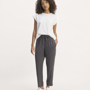 The Tapered Pant in Butterlite | Graphite