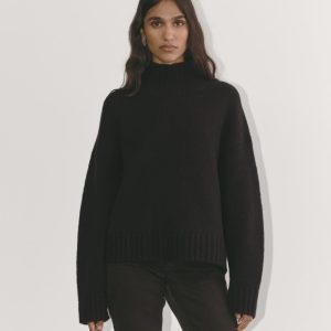 The Cloud Oversized Turtleneck | Black