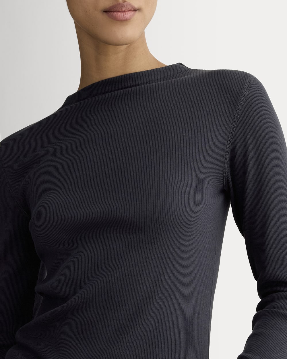 The Luxe Rib Funnel-Neck Tee | Navy - Image 3