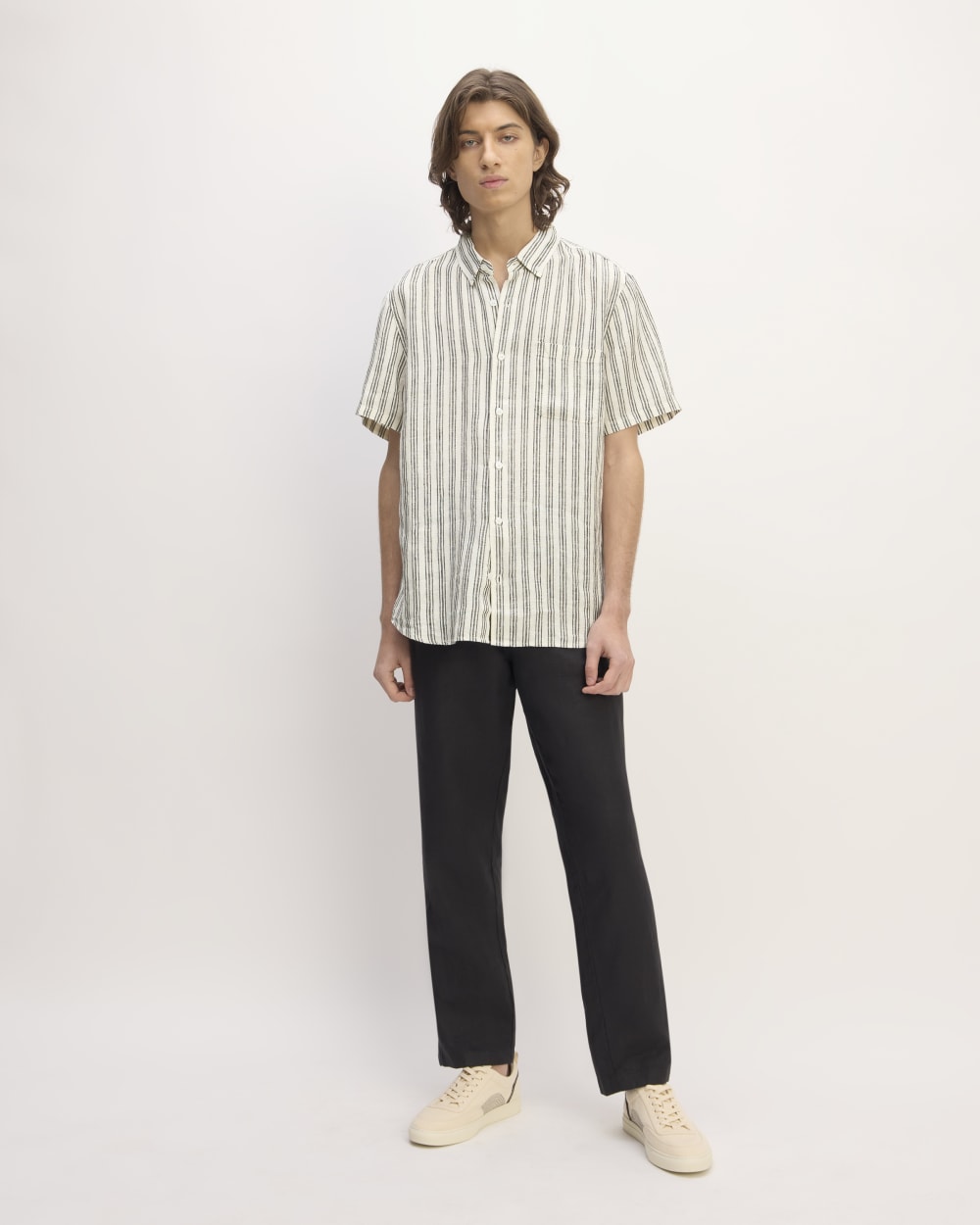 The Classic Short-Sleeve Shirt in Linen | Bone / Black - Image 3