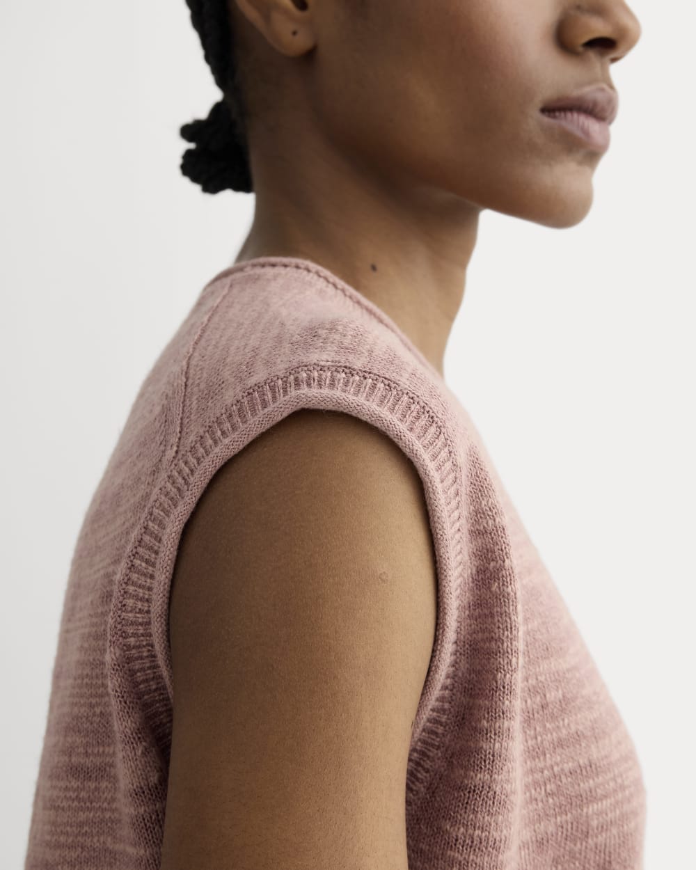 The Muscle Sweater in Cotton Linen | Rose Dusk - Image 4