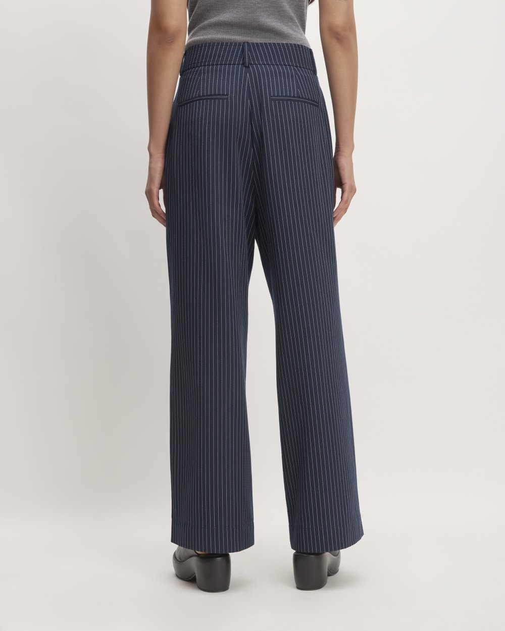 The Draper Pleated Pant in Buttersmooth | Navy / Bone | 30 Inseam - Image 6