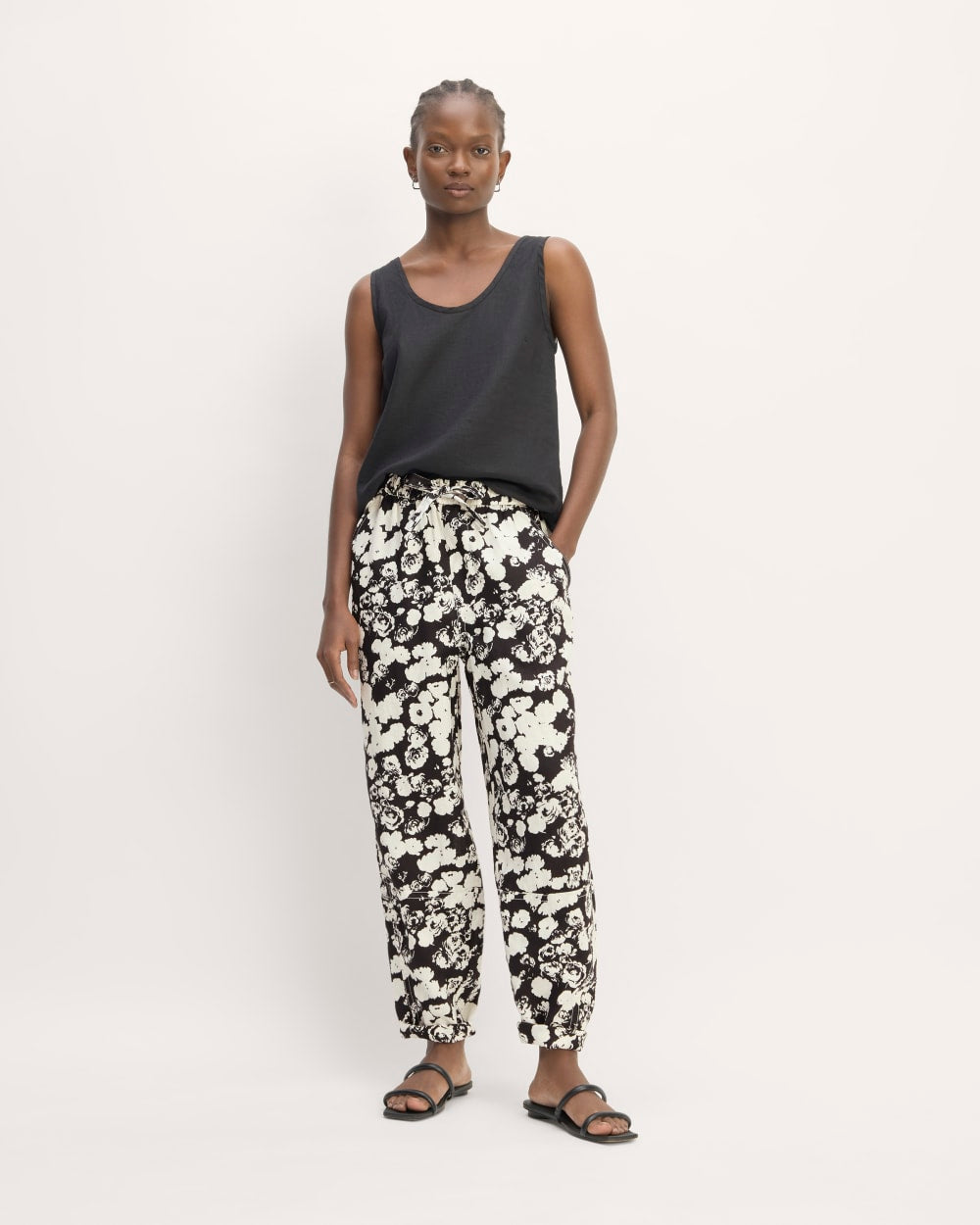 The Linen Pull-On Barrel Pant | Black / Bone Floral