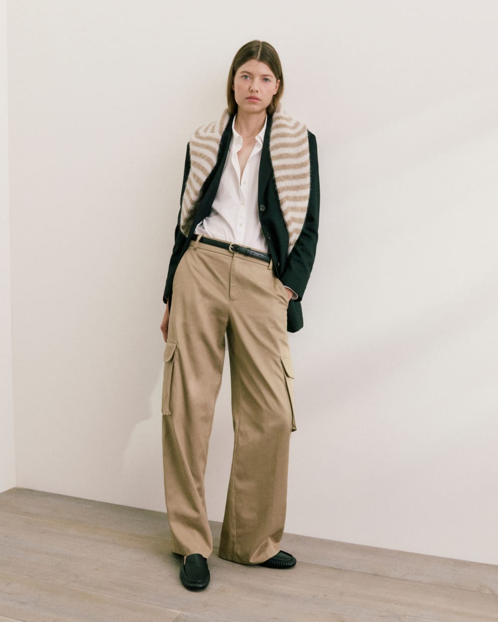 Wide-Leg Cargo Trouser in Buttersmooth | Ash Brown - Image 7