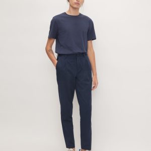 The Pleated Air Chino | Deep Navy