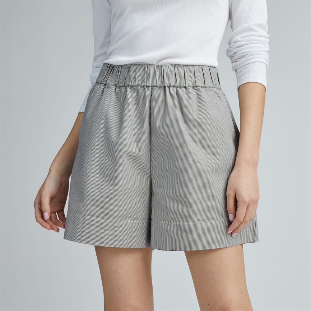 The Easy Short | Canvas Tan / Navy - Image 5